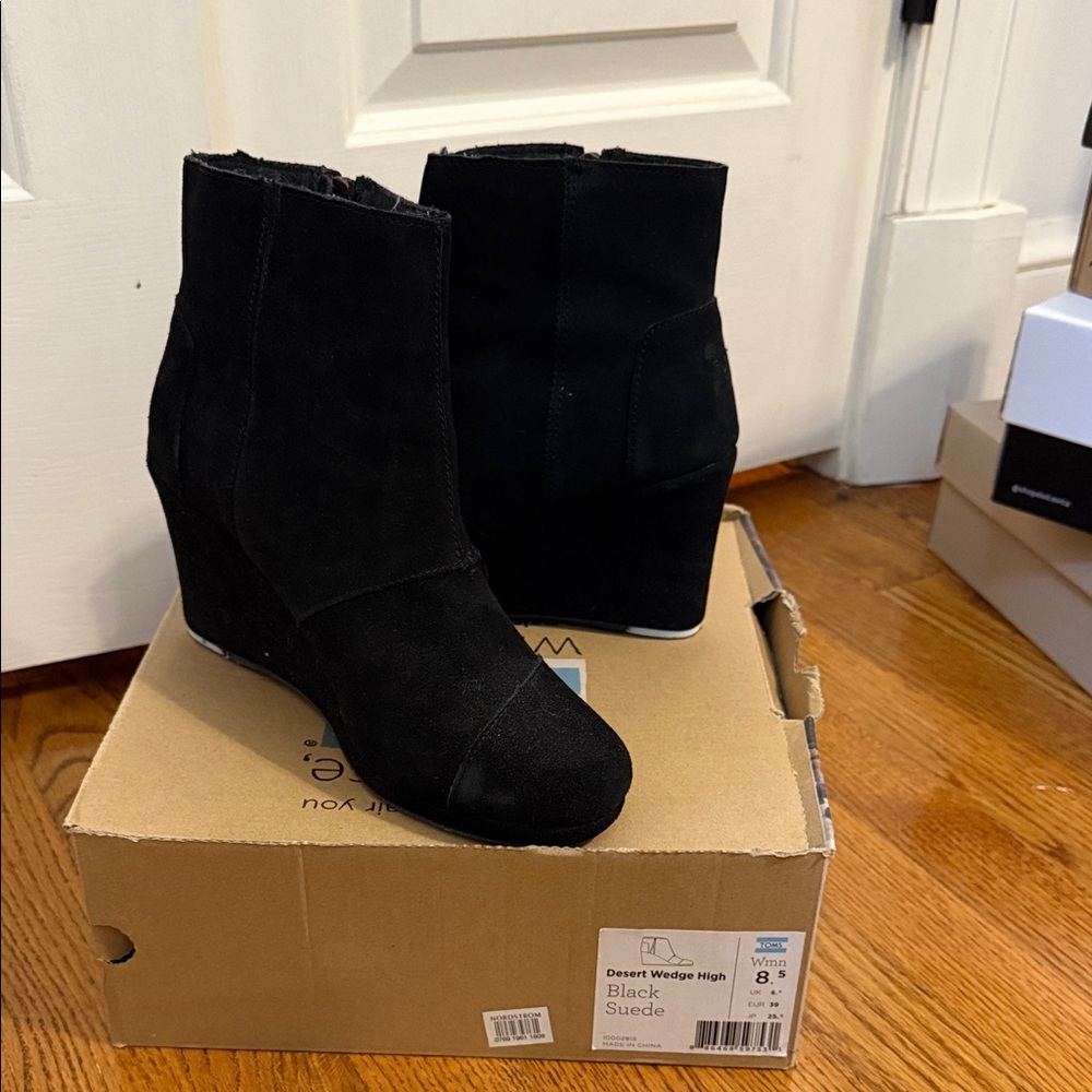 Toms Black Suede Wedge Boots